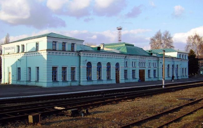 В Луганской области на ж/д участке произошел взрыв, 2 человека ранены