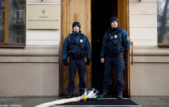 Кабмін визначив порядок запровадження комендантської години