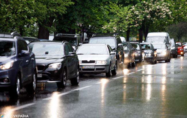 Цены на бензин растут: сколько стоит топливо на АЗС
