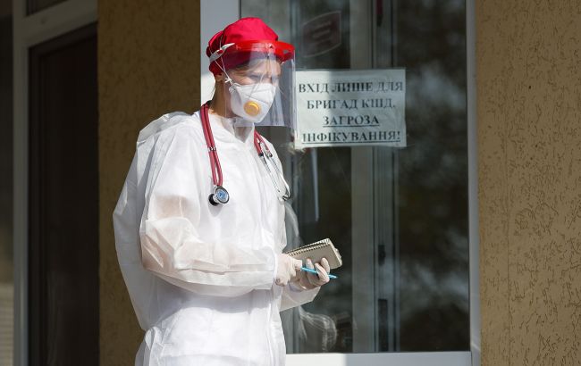 Теперь в Украине только две зоны карантина: подробная карта нового деления