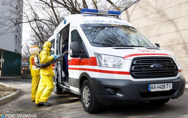 Остановка транспорта, режим ЧС и закрытие границ: как Украина живет на карантине