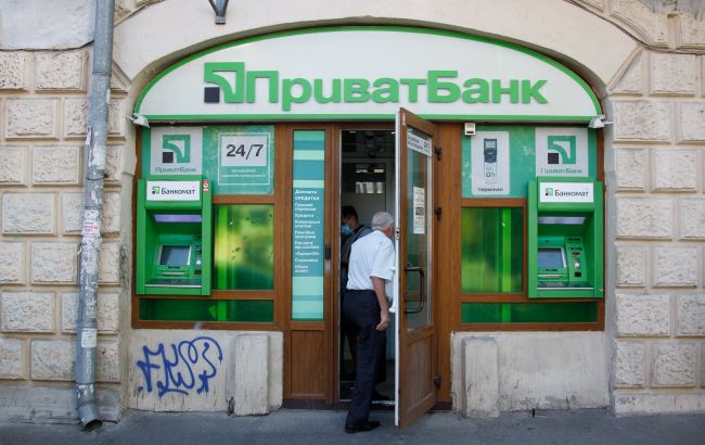 Выкручивайся, как&nbsp;хочешь: ПриватБанк угодил в скандал из-за снижения кредитных лимитов