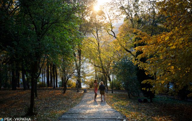 В Україну повертається тепла погода: де буде припікати сонце