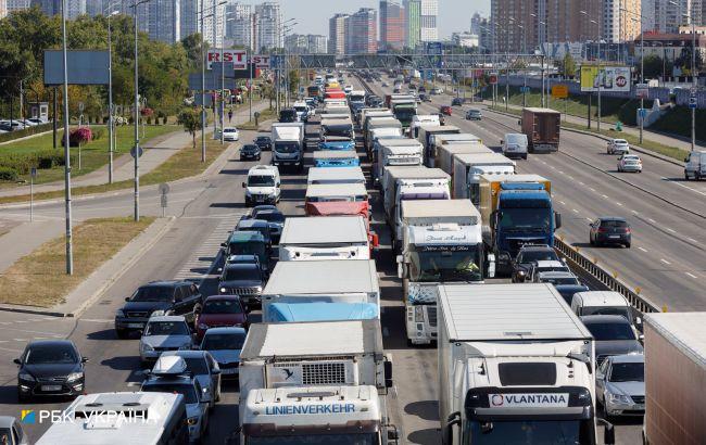 А ви знали? Чому в СРСР вантажівки називали фурами, і що означає на них слово TIR