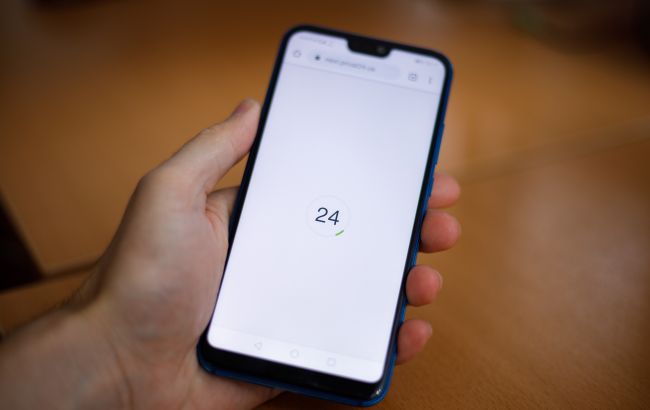 Все висне: у ПриватБанку стався збій