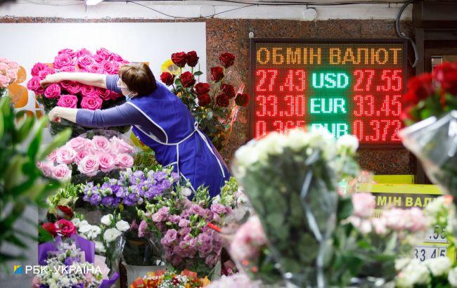 Ситуація на валютному ринку: гривня зміцнюється через надлишок пропозиції доларів