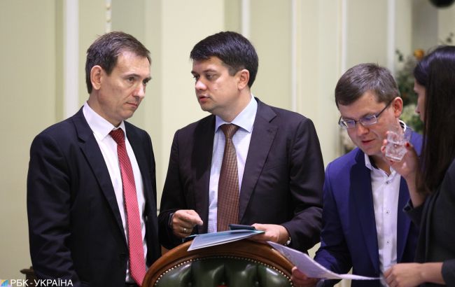 "Слуга народа" определила круг спикеров для общения со СМИ