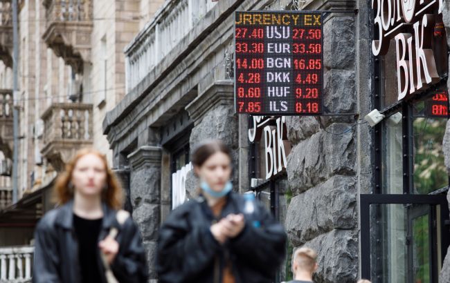 Как изменится курс доллара: прогноз аналитика на ближайшую неделю