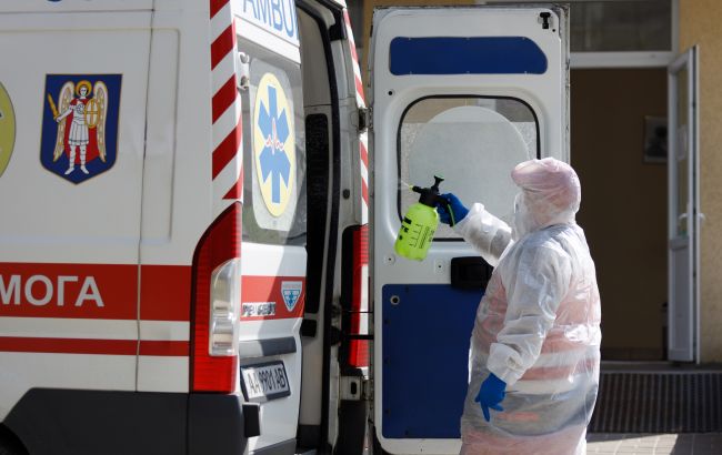 Смертность в Украине превысила прошлогодний уровень почти на 35%