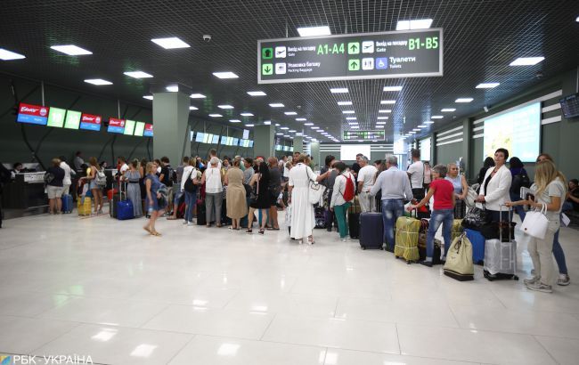 НБУ назвал сумму докризисных расходов украинцев за границей