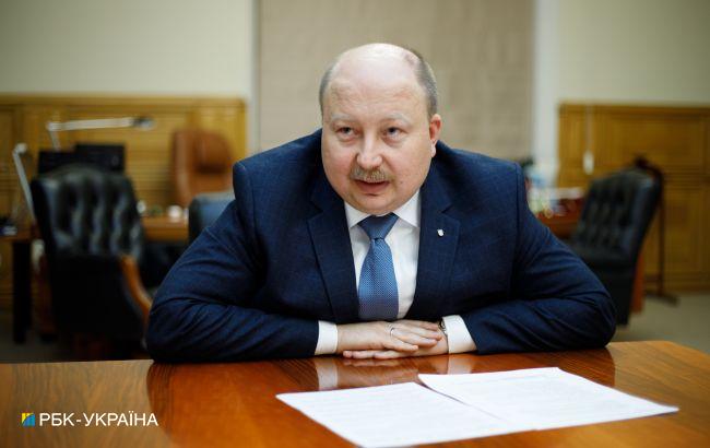 Госслужащих планируют перевести на новую систему оплаты труда в 2022 году