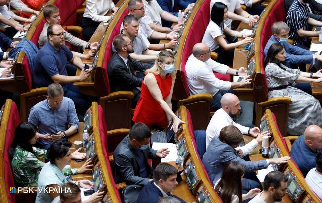 В Раде снова произошла драка: кого ударили на этот раз (фото)