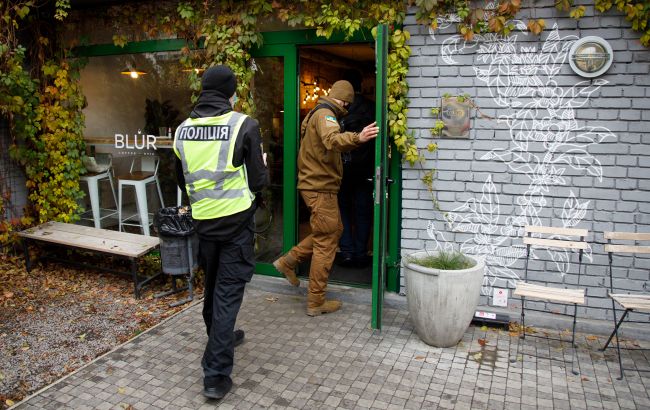 Половина украинцев против карантина выходного дня