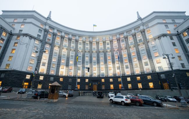 Кабмин одобрил получение кредита на 500 млн канадских долларов