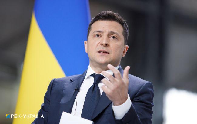 Зеленский отреагировал на слухи о военном положении: это война не со мной