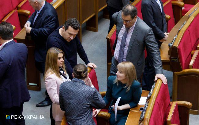 Рейтинг партий: у каких политсил есть шансы пройти в Верховную раду