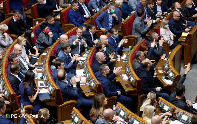 Стефанчук назвал количество нардепов, которые покинули Украину и не вернулись