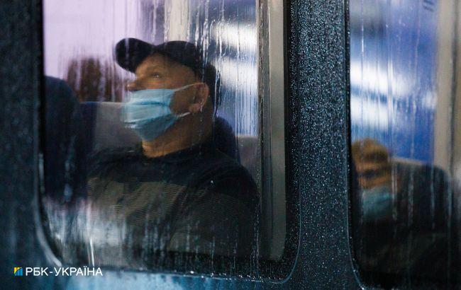 В Україні через негоду затримуються 15 поїздів: список