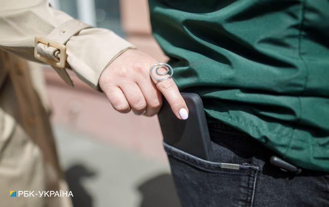 В Киеве орудуют толпы воровок: "разрывают город своими кражами" (видео)