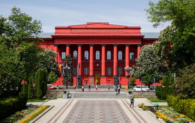 Стипендії студентам в Україні підвищать у два рази