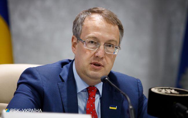 Украина продолжит расследование гибели журналиста Рокелли на Донбассе, - МВД