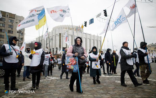 Протесты ФОПов под Радой: есть пострадавшая, двух участников забрали в полицию