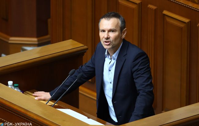 Вакарчук вышел из фракции "Голос"