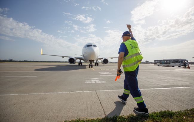 Аэропорты на старте? Что мешает открыть перелеты в Украине во время войны