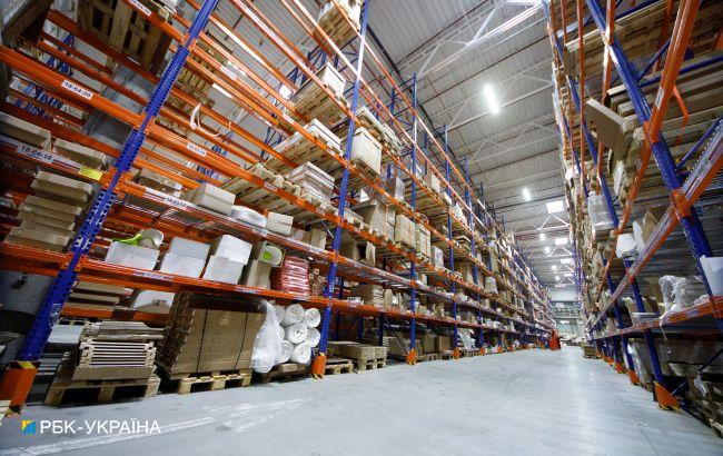 Рада вернула беспошлинный лимит для посылок до уровня 150 евро