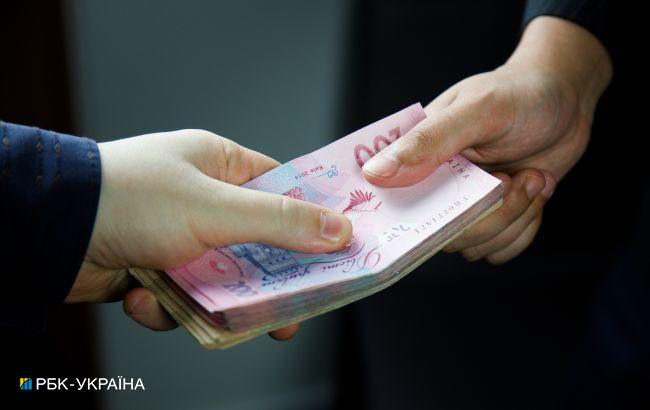 Зарплати в Україні: в яких регіонах платять найбільше