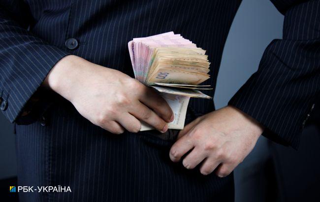 Зарплата в Україні: в яких регіонах платять більше