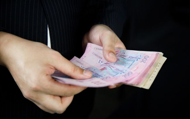 Пособие по уходу. Кто и как может получить во время войны