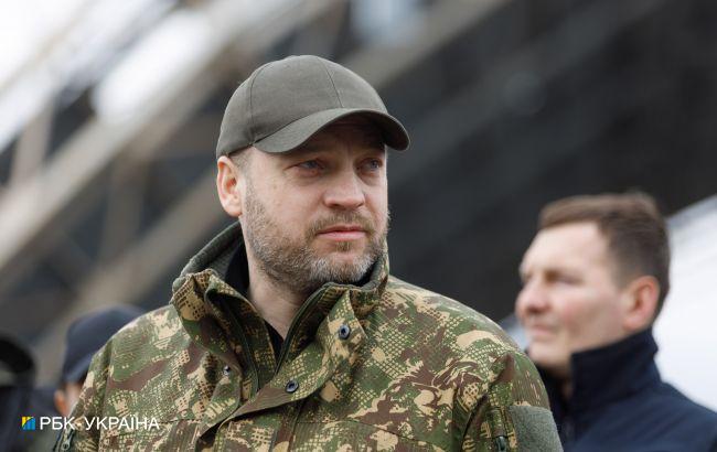 Через росіян і зрадників. Навіщо українцям масово видали зброю: відповідь Монастирського