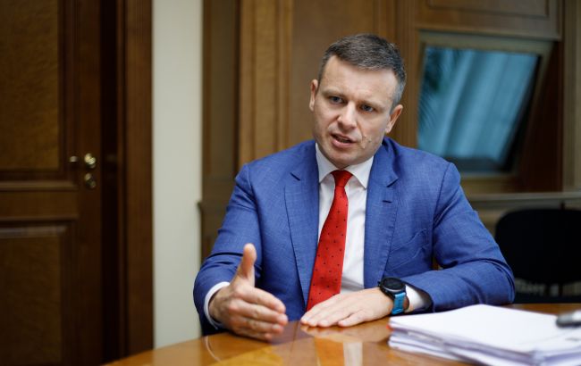 Мінфін оголосив аукціон з продажу військових облігацій та закликав громадян підтримати країну