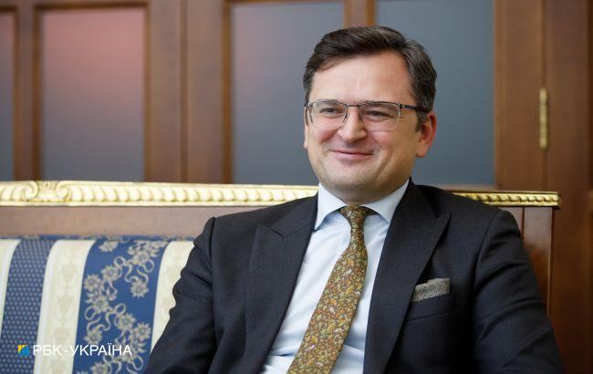 Кулеба порівняв російську економіку з танком без солярки