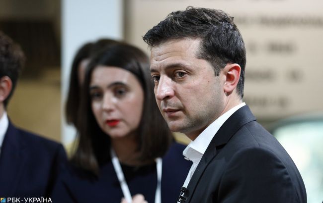 Крым исчез с повестки масс-медиа и СМИ, - Зеленский