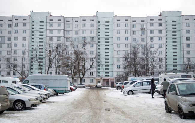 У Києві помітили хижака, який заглядає у вікна в пошуках їжі (фото)