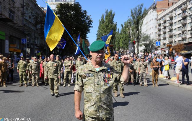 АТОвців нагородили пластмасовими медалями: розгорається скандал