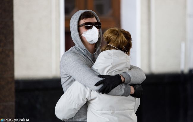 У Зеленского допускают введение "масочного режима" по всей Украине