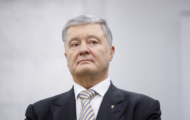 Порошенко, Коломойський, Медведчук потрапили під санкції РНБО: що це означає