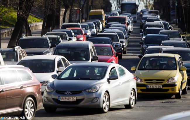 В Україні змінили правила видачі автомобільних номерних знаків