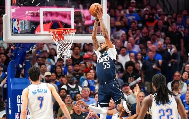 Потужний аллей-уп форварда "Далласа" з монументальною передачею Дончіча: момент дня в НБА