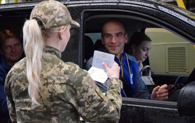 Як протести на кордоні впливають на проїзд авто і автобусів: відповідь ДПСУ