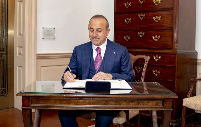 Туреччина пропонує організувати зустріч голів МЗС України та Росії