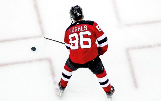 Форвард "Нью-Джерсі" з шайбою і дублем асистів очолив топ-3 зірок вечора НХЛ: відео