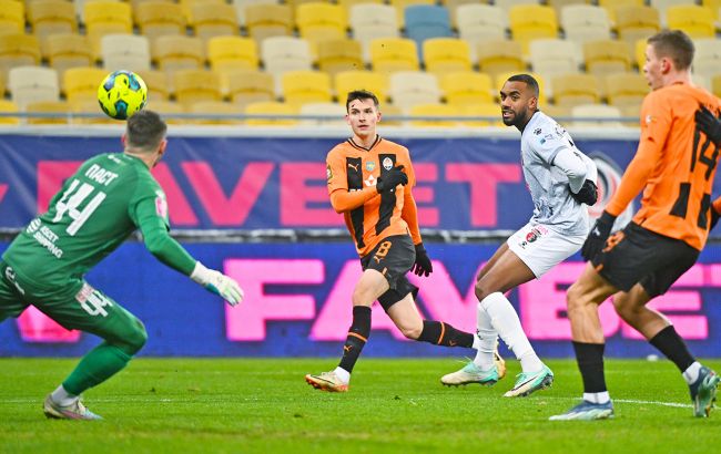 "Шахтер" уверенно одолел "Верес" и будет зимовать за пределами топ-3 Премьер-лиги