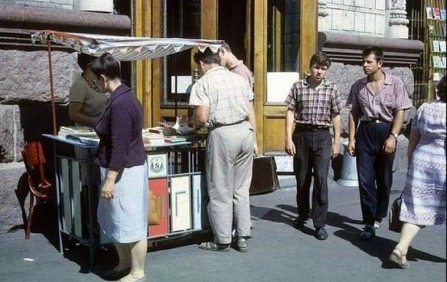 Газети, тютюнові кіоски, Газвода. Як у Києві з'явилися МАФи: історія у фотографіях