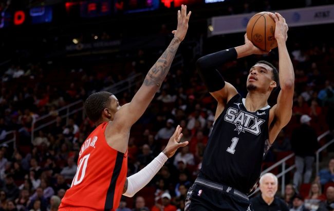 Новачок сезону могутнім данком не врятував "Сан-Антоніо" від поразки: момент дня в НБА