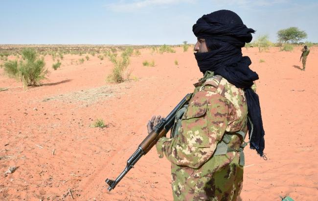 Количество жертв взрыва в военном лагере в Мали увеличилось до 47 человек