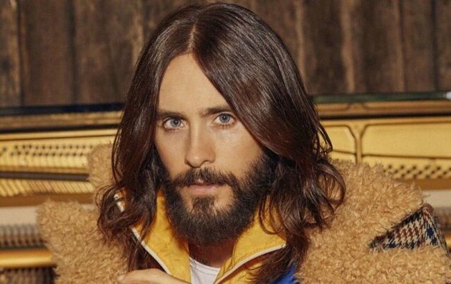 Обольстительный вампир: Джаред Лето заинтриговал образом в чокере из страз